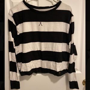 striped long sleeve crop